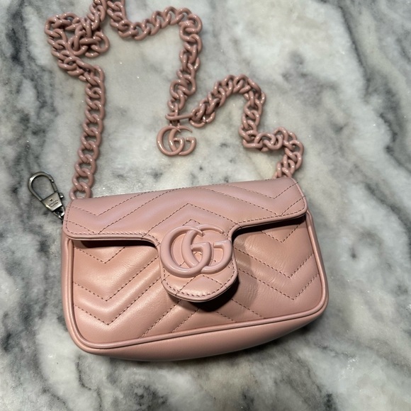 Gucci Handbags - Gucci Pink Chevron Quilted Leather Crossbody Bag